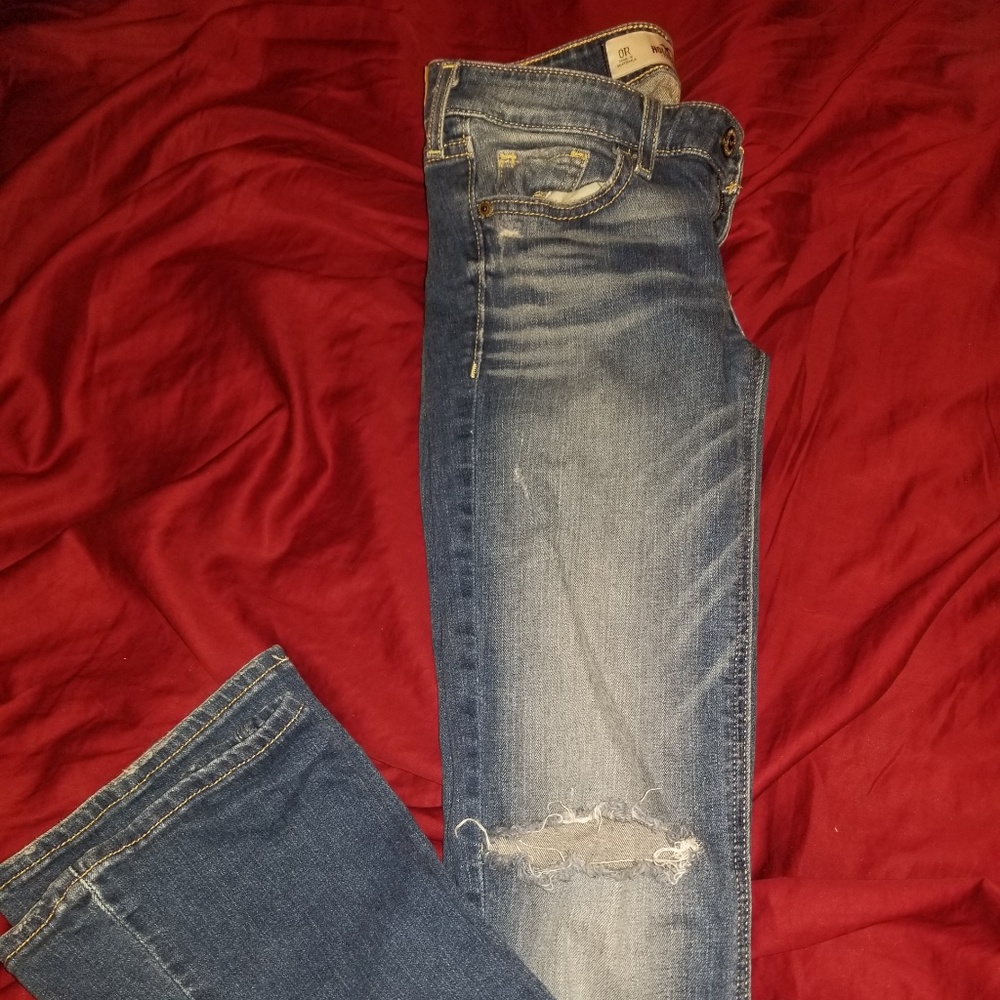 Hollister Jean's